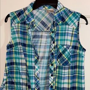 sleeveless button up flannel